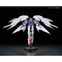 Mobile Suit Gundam Wing: Endless Waltz Wing Gundam Zero Real Grade 1:144 Scale Model Kit Ship end of March)