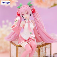 Hatsune Miku Noodle Stopper Figure -Sakura Miku 2024-