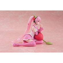 Vocaloid Desktop Cute Sakura Miku (Cherry Cushion Ver.) Figure [Pre-Order]