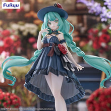 Vocaloid Trio-Try-iT Hatsune Miku (Outing Dress) Figure
