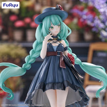 Vocaloid Trio-Try-iT Hatsune Miku (Outing Dress) Figure