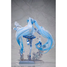 Vocaloid Snow Miku (Sky Town 10th Anniversary Ver.) 1/7 Scale Figure [Pre-Order]