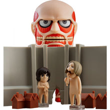 Colossal Titan Renewal Set Nendoroid